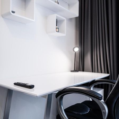 Luxury City Centre Apartment Прага Экстерьер фото