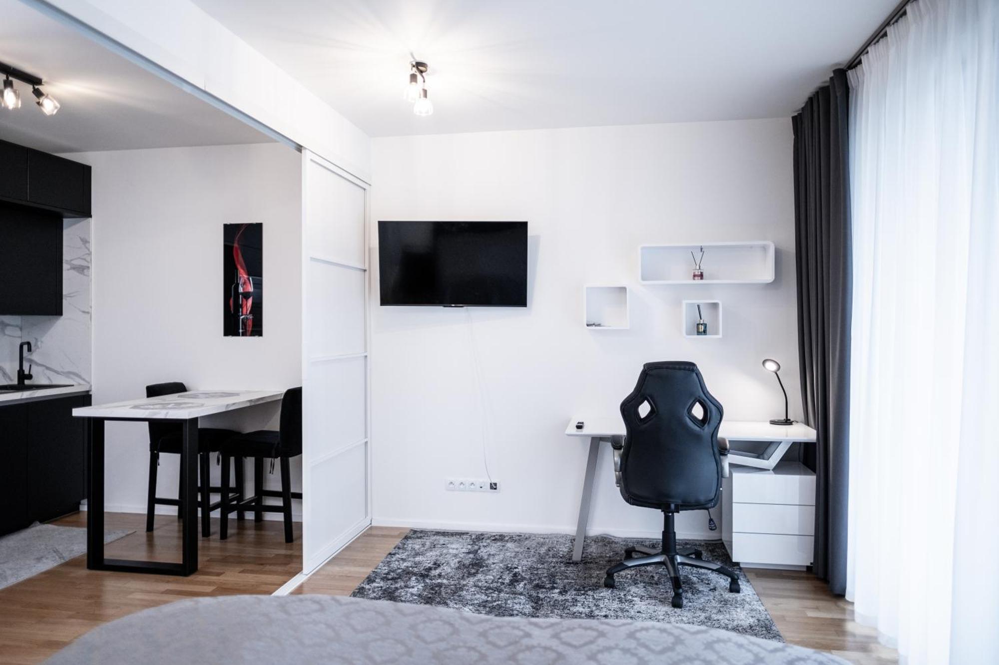 Luxury City Centre Apartment Прага Экстерьер фото