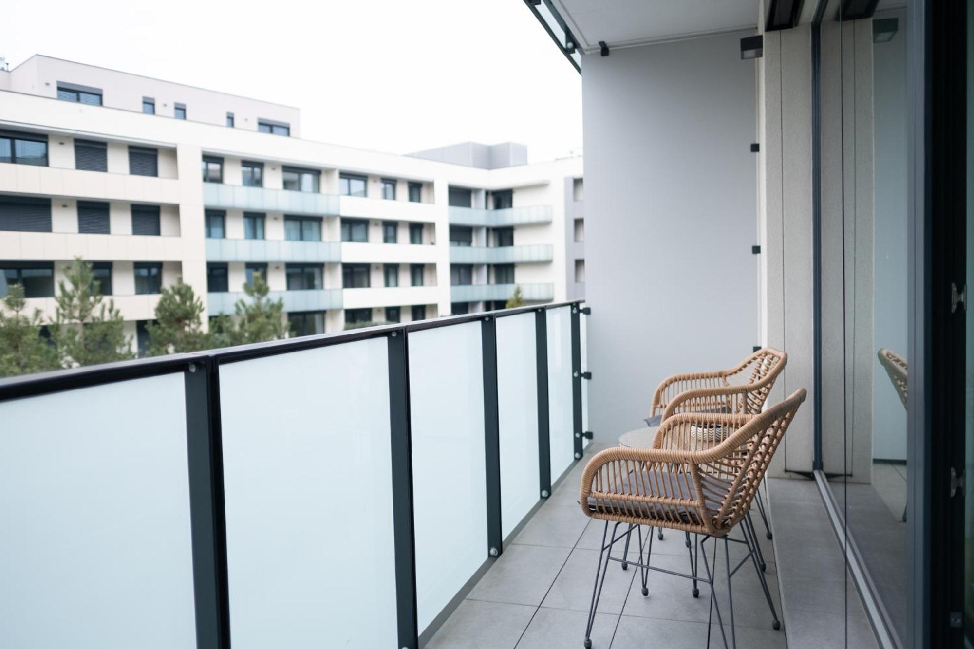 Luxury City Centre Apartment Прага Экстерьер фото